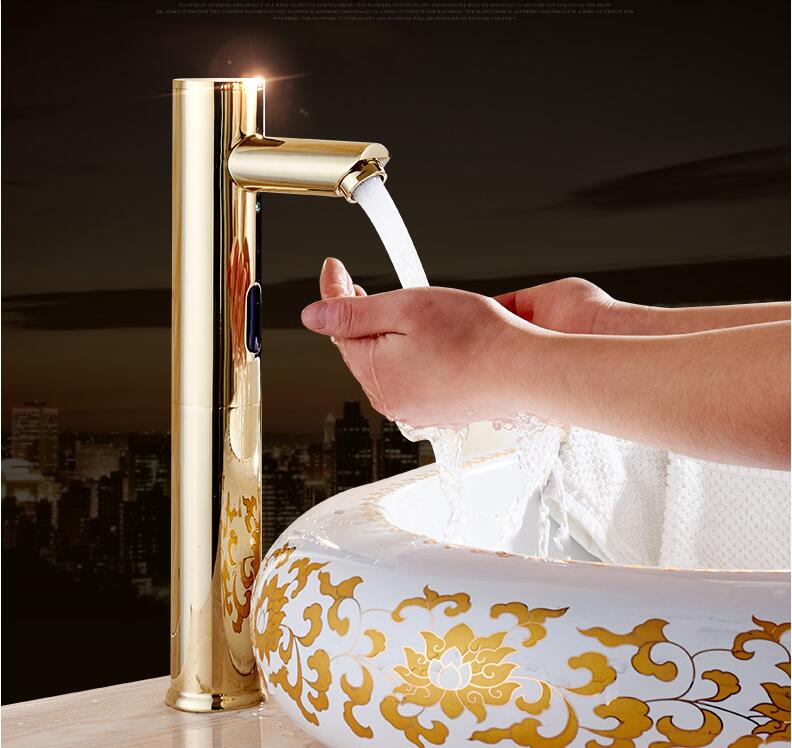 Sensomatica Sensor Wasserhahn Scuro Goldfarben