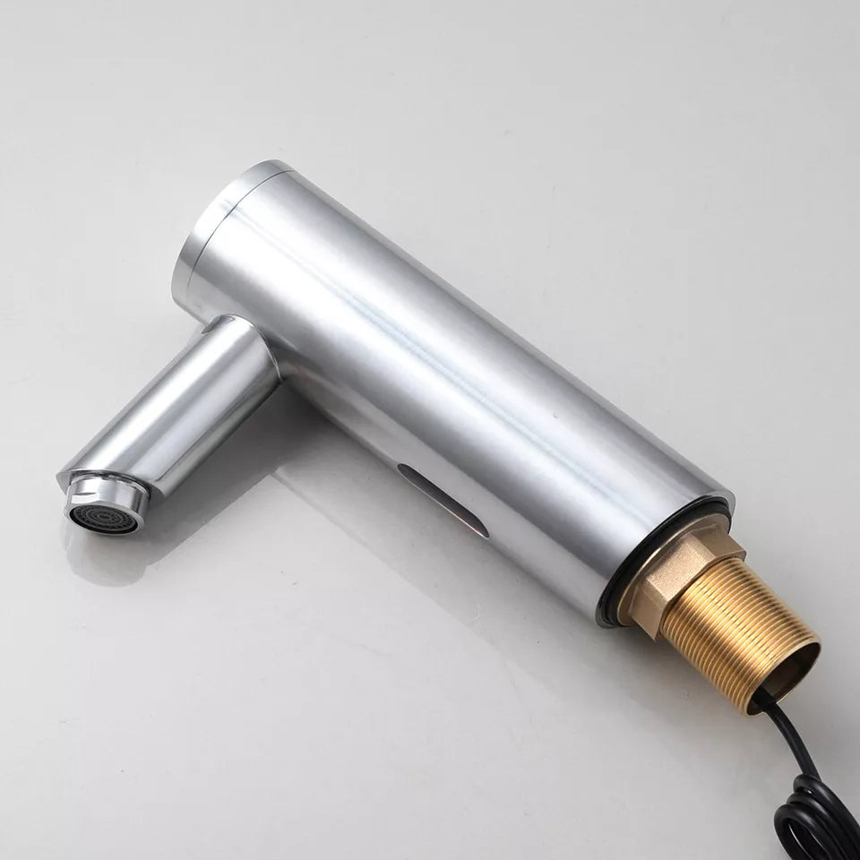 Sensomatica Corto Sensor-Wasserhahn aus gebürstetem Nickel – Kaltwassermodell
