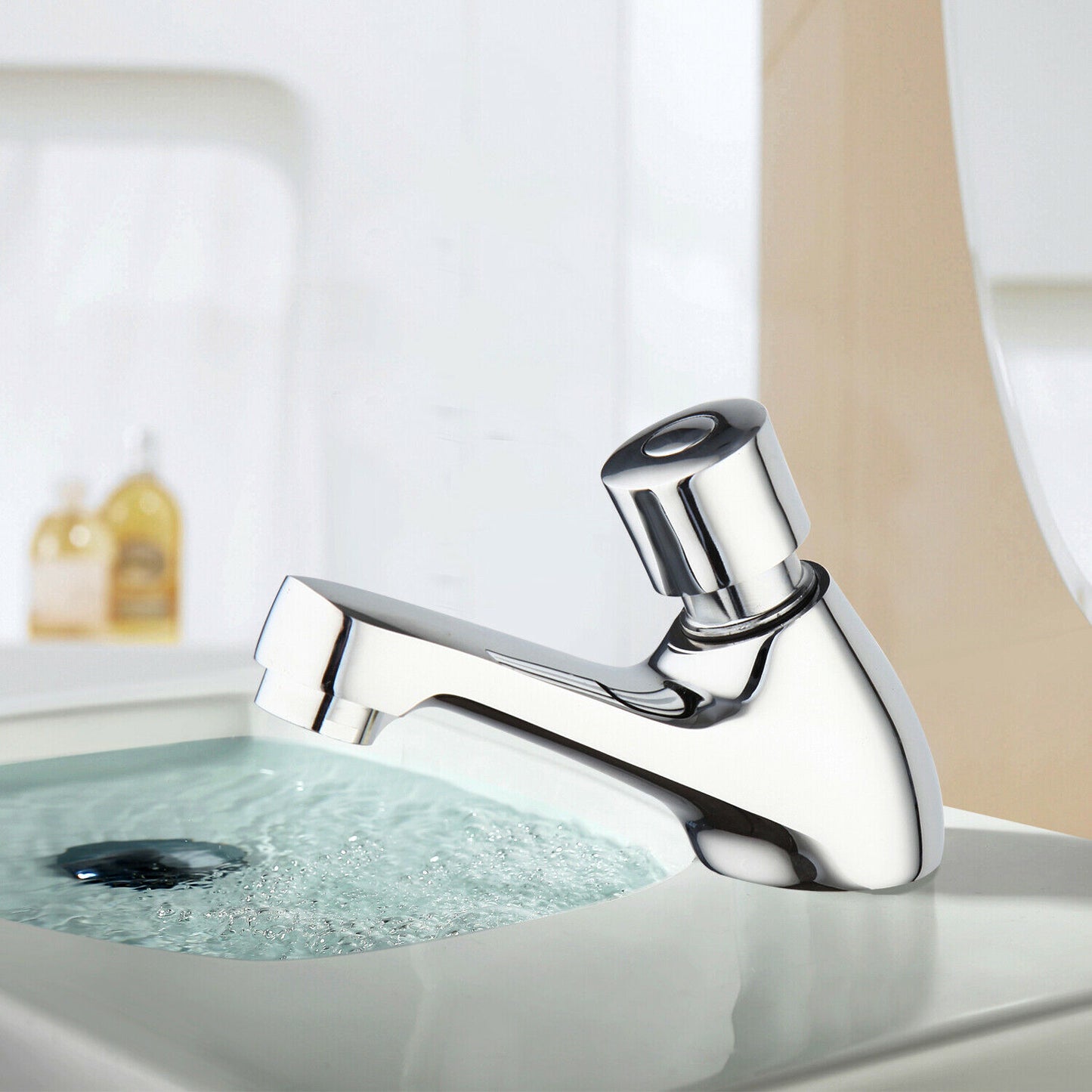 Sensomatica Selbstschließender Chrom-Wasserhahn