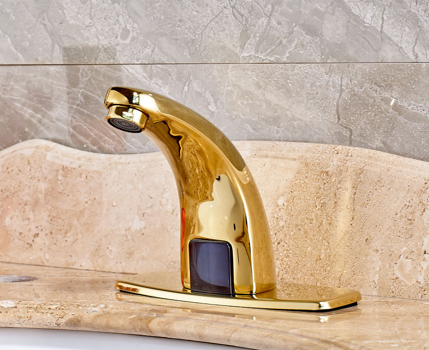 Sensomatica Bella goldfarbener Sensorhahn Kaltmodell