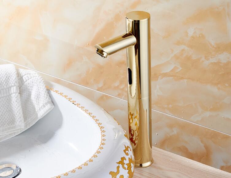 Sensomatica Sensor Wasserhahn Scuro Goldfarben