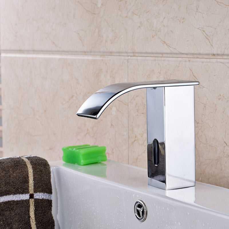 Sensomatica Dolphin koud water sensorkraan Sensomatica Dolphin koud water sensorkraan