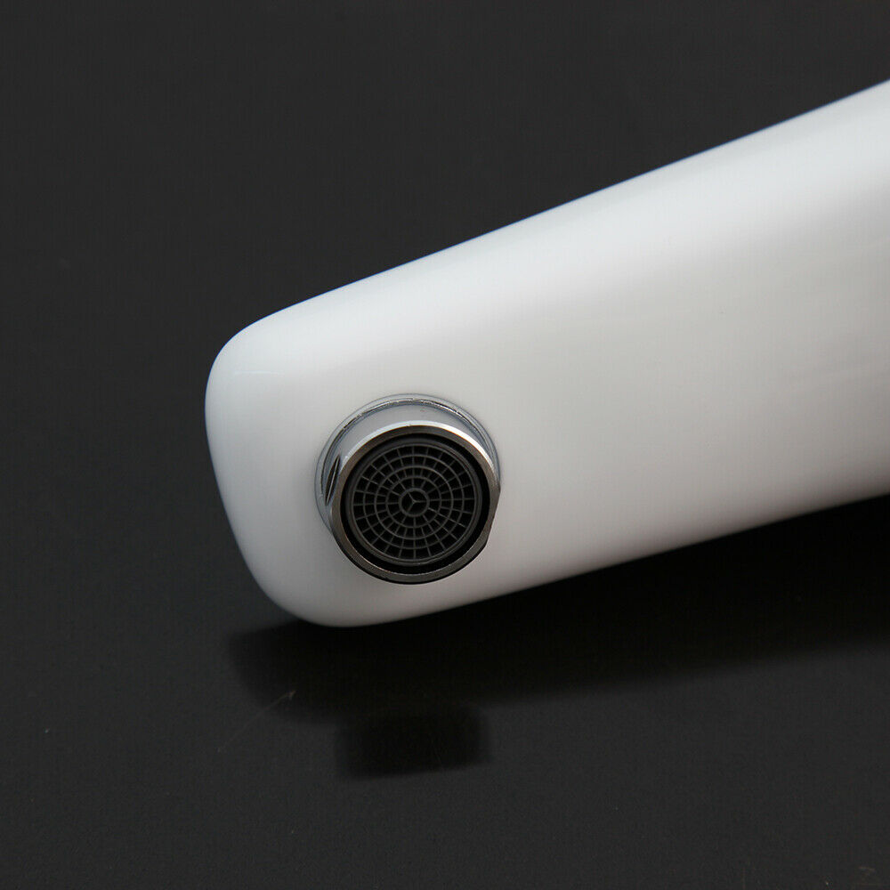 Frilo white sensor tap