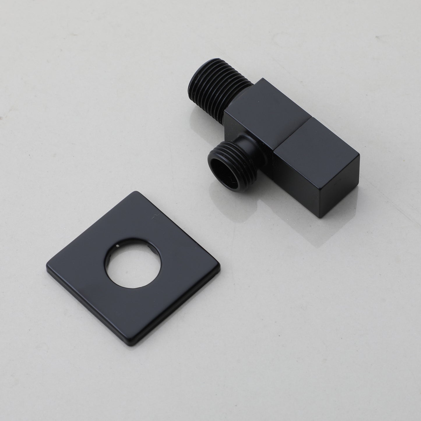 Zwarte hoekstopkraan vierkant 1/2"