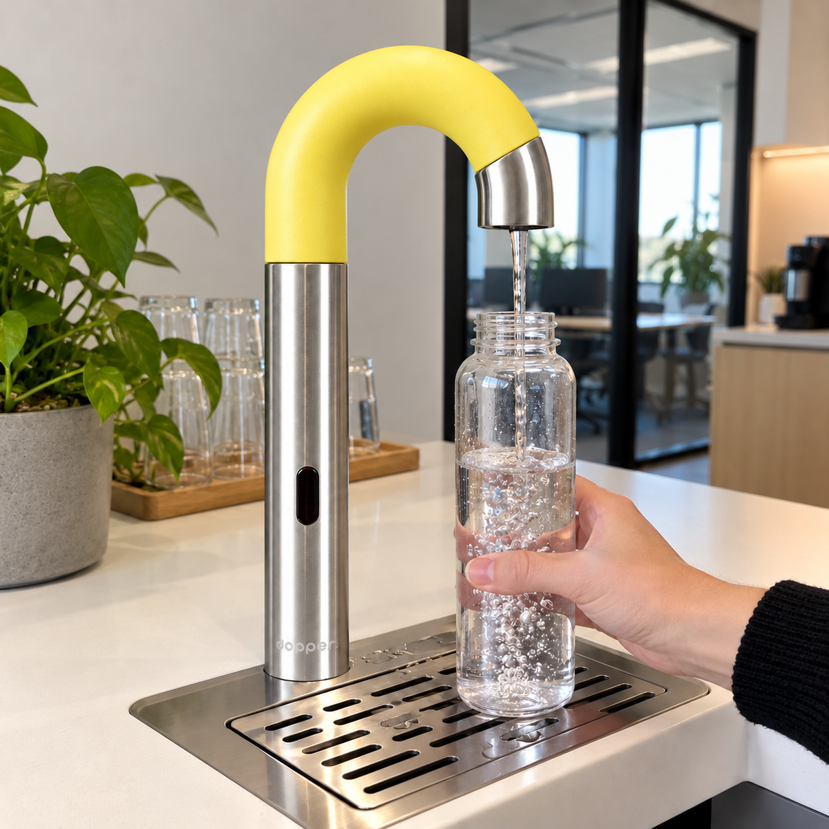 Dopper sensor watertap RVS Yellow Tang – Contactloos flessen vullen