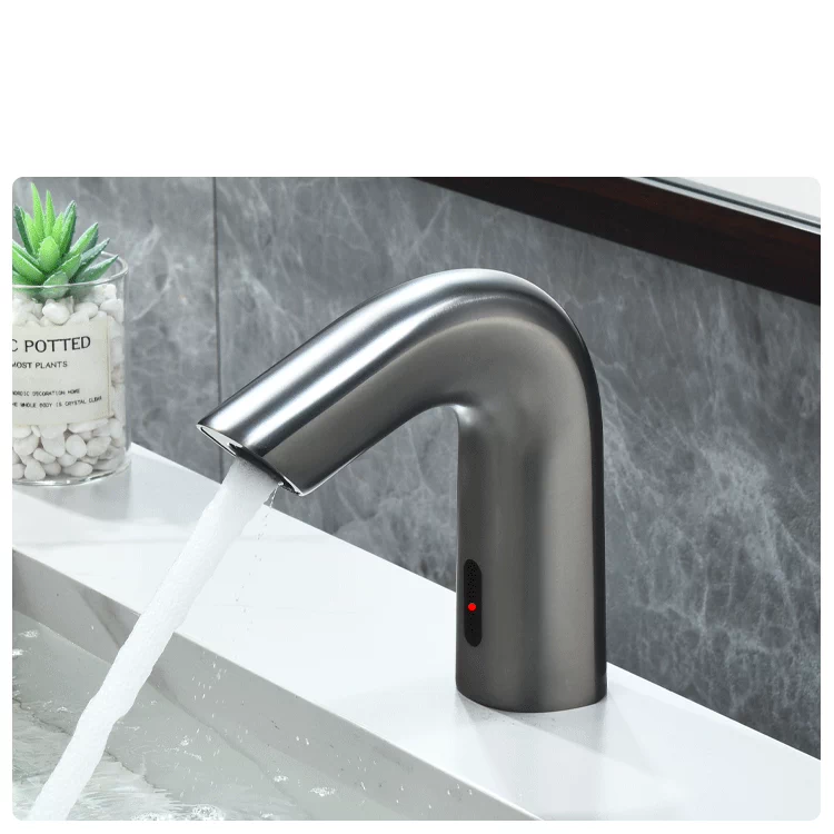 Sensomatica Eron sensorkraan gun metal | Koud water model