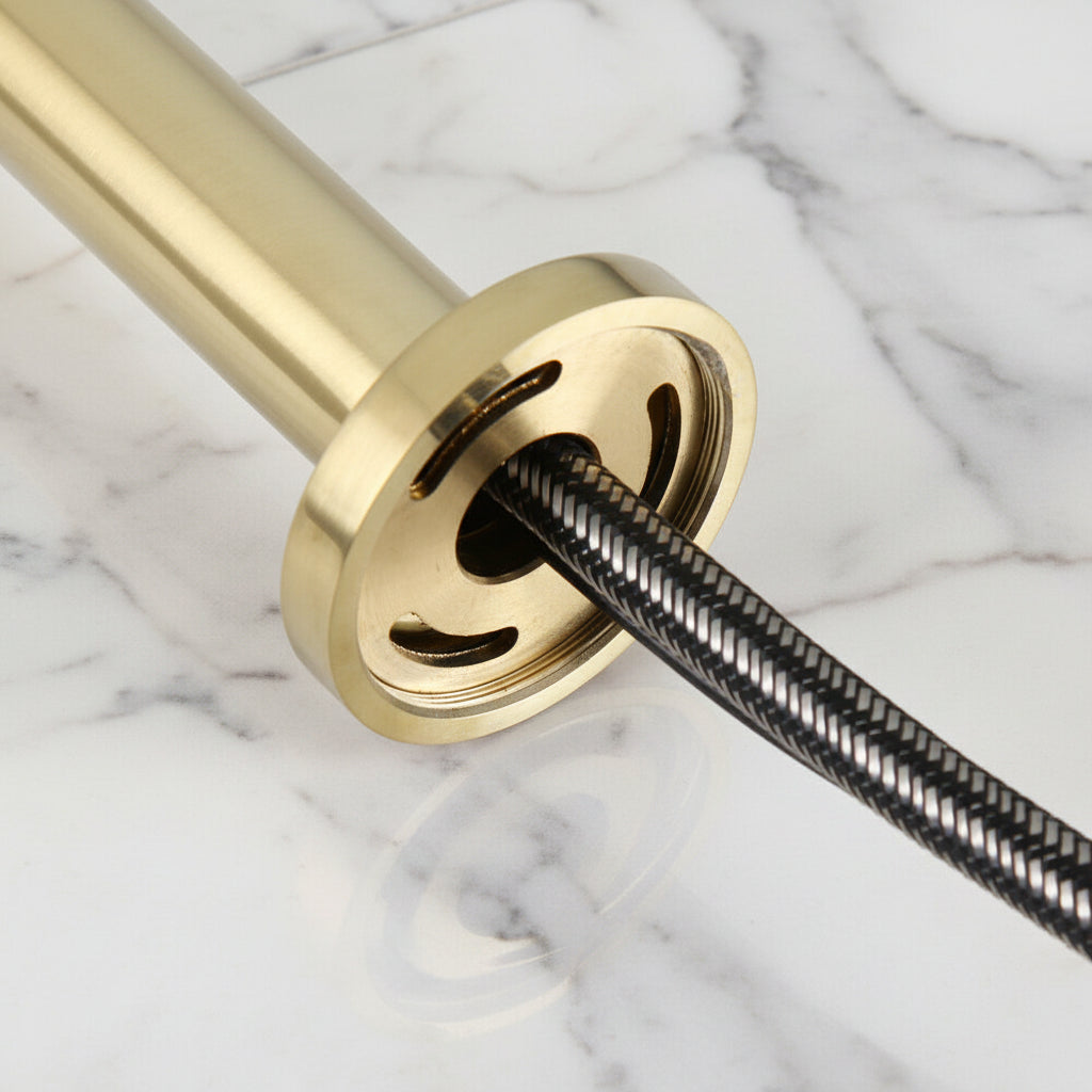 Sensomatica Pesaro korte sensorkraan geborsteld goud – 130 mm
