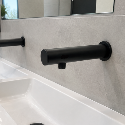 Sensomatica Stange sensor tap wall tap black