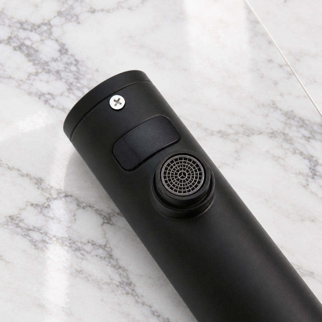 Sensomatica Stange sensor tap wall tap black
