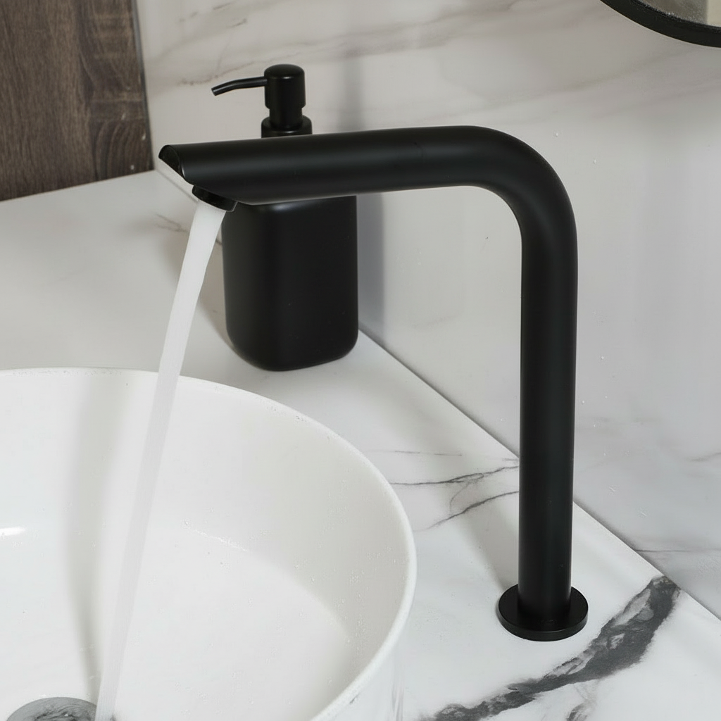 Sensomatica sensor wastafelkraan zwart 310 mm