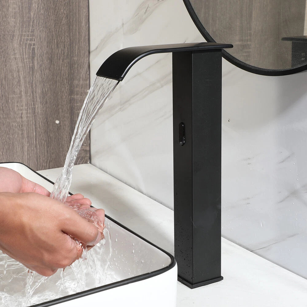 Sensomatica Waterval Sensorkraan – Mat Zwart