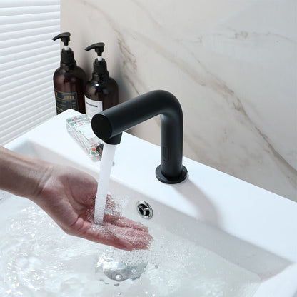 Sensomatica Madu sensor tap black cold water version