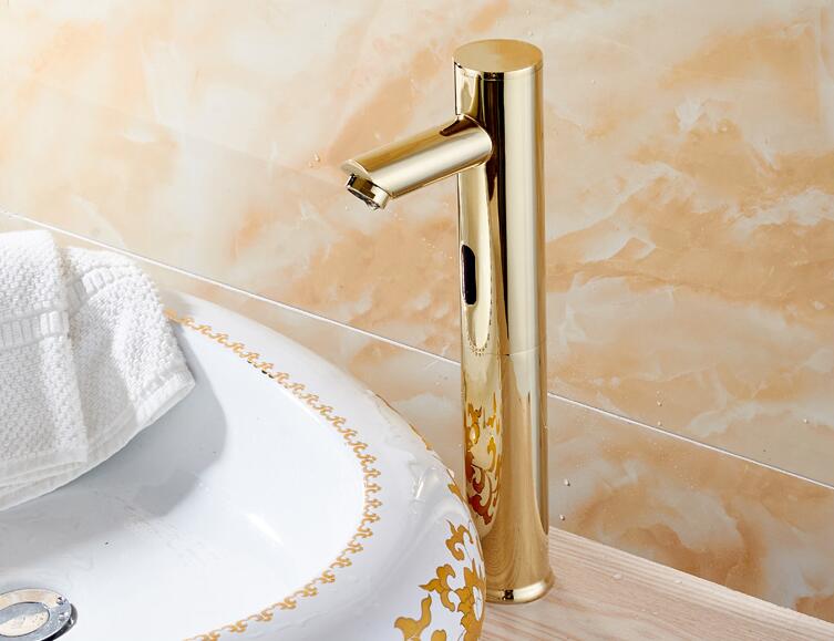 Sensor tap Scuro Gold colored