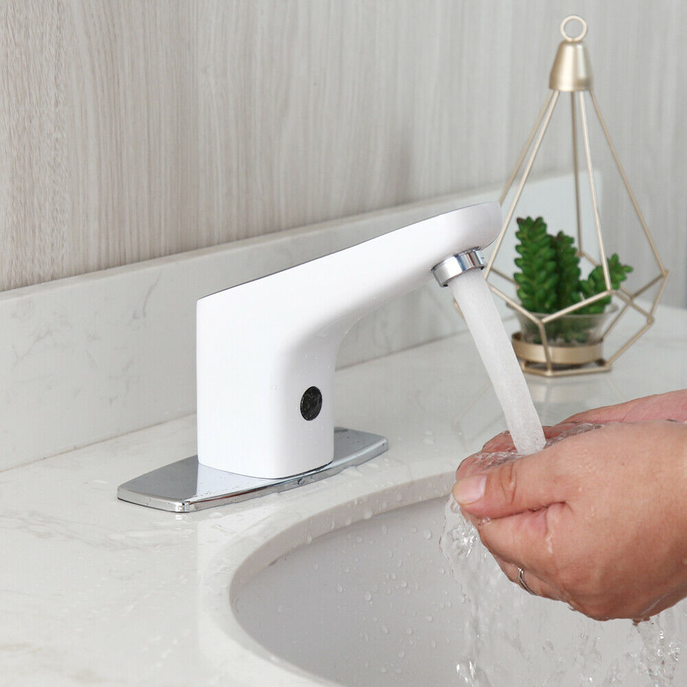 Frilo white sensor tap